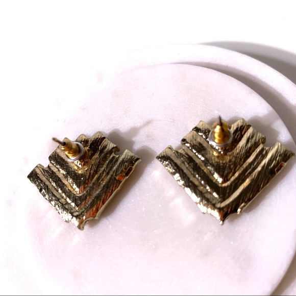 💎  💎 symbol New pink gold finish v shaped earrings - Picture 7 of 7